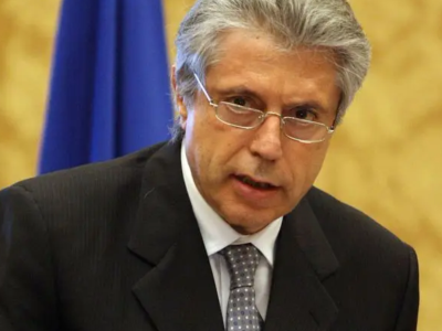 (Nella foto: Francesco Pizzetti, Presidente emerito del Garante per la protezione dei dati personali. Ha guidato l'Autorità dal 2005 al 2012)