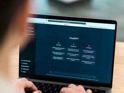 IA generativa: piace a tutti, ma un'azienda su quattro vieta ai dipendenti di utilizzarla