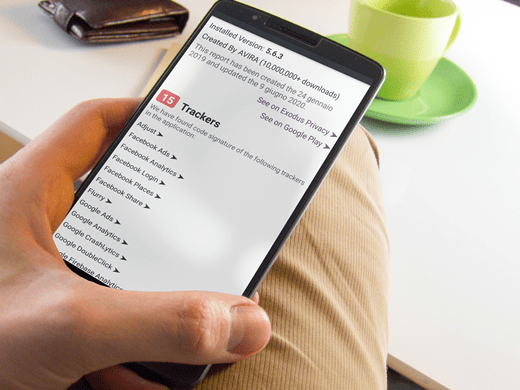 Dall'analisi risulta che Avira "chiede" 42 permessi ed installa ben 15 tracker di terze parti