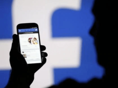 Il primo aprile, un numero ancora imprecisato di utenti Facebook  si è visto disabilitare l'account