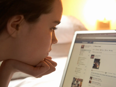 E' trattamento illecito il catalogo delle single tratto da Facebook