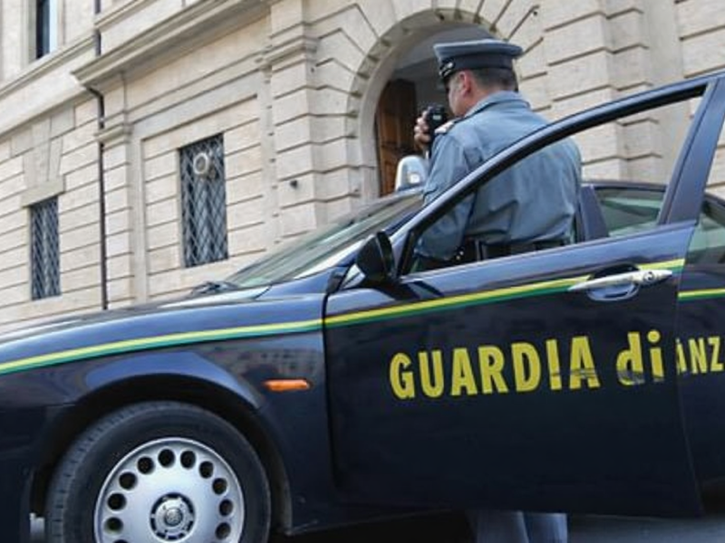 guardia di finanza blitz