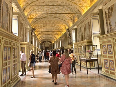 Ok del Garante Privacy alla nuova Carta della cultura e alla Carta del merito