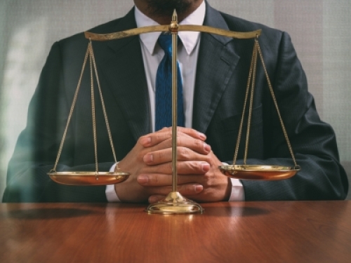 Titolare del trattamento, responsabile, e titolare effettivo: criteri di individuazione