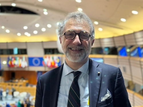 Best practice e moral suasion per l’eccellenza di micro imprese e pmi nella filiera dell’intelligenza artificiale