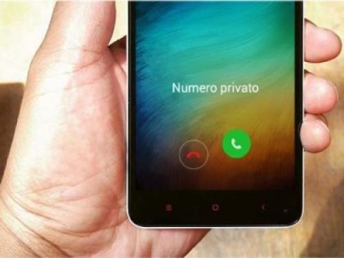 App per identificare i numeri sconosciuti, tanto utili quanto pericolose per la privacy