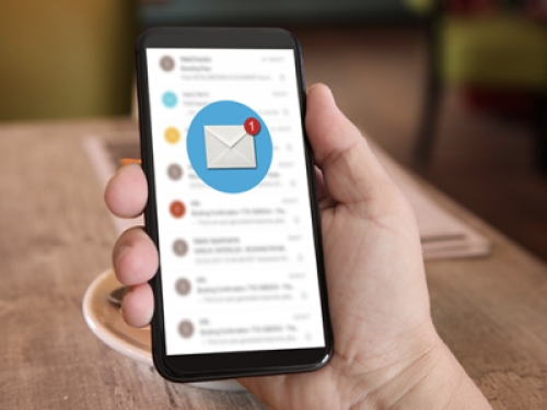 L'azienda che commissiona una campagna di sms marketing risponde anche per le società di cui si avvale