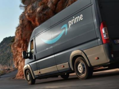 Il certificato del casellario giudiziale contiene dati personali anche se non vi è scritto nulla. Sanzione da 2 milioni di euro per Amazon