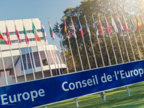 UE: la presidenza del Consiglio raggiunge accordo con il Parlamento sulla governance dei dati