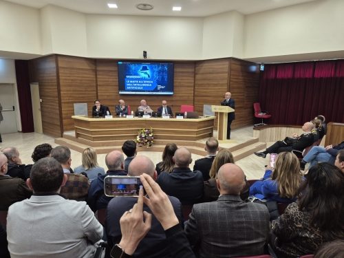 Il procuratore antimafia Salvatore Curcio al convegno di Federprivacy su mafie e AI: "È una continua rincorsa tra il bene e il male che segue lo sviluppo tecnologico"