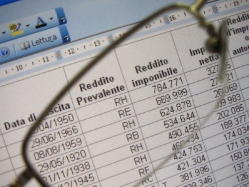 Consiglio di Stato: redditi dell'ex senza segreti se sono utili alla difesa nella causa di separazione o divorzio