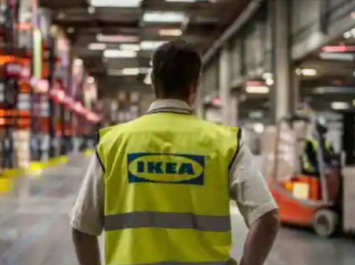 Francia: multa da un milione di euro a Ikea perchè spiava i dipendenti