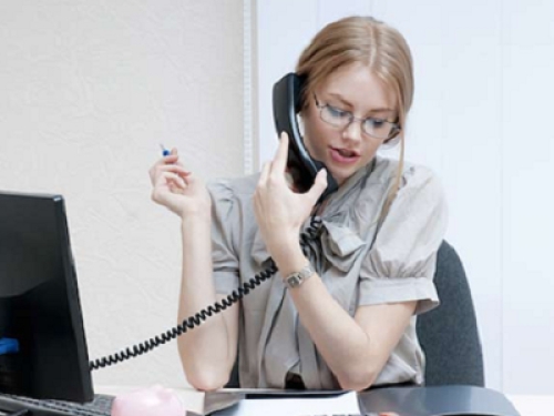 Attenzione alla truffa telefonica del curriculum che vi sottrae soldi e dati personali