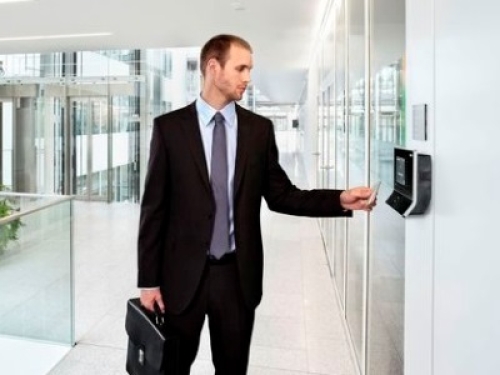 Garante Privacy, vietato chiedere i dati sulla presenza in servizio del singolo dipendente