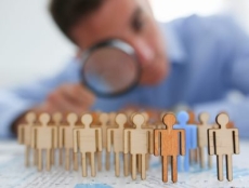 Intelligenza Artificiale: nuove opportunità per la gestione del personale, ma attenzione ai rischi di pregiudizi e data breach