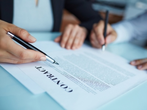 Trasferimento dati all'estero, nuove clausole contrattuali standard dalla Commissione Ue