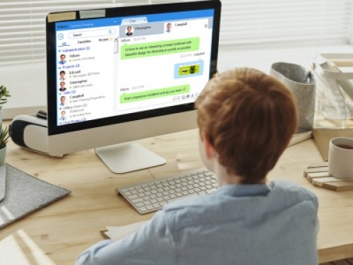 Sparlare di superiori e colleghi nella chat aziendale non può essere motivo di licenziamento se il dipendente non è stato informato sui possibili controlli