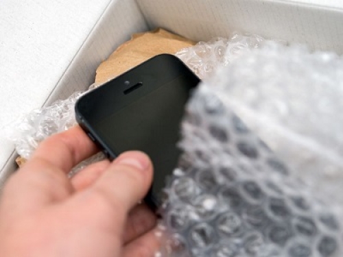 Vendita di smartphone usati: dati personali a rischio senza cancellazione sicura. L'infografica con le best practices per tutelare la privacy