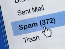 Cassazione, lo spamming è illegittimo ma non è reato