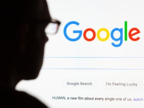 Due maxi batoste per violazioni della privacy costano a Google oltre 700 milioni di euro in un solo giorno