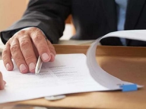 Appalti nelle scuole a rischio privacy: tocca al dirigente scolastico verificare anche che i riferimenti normativi siano giusti