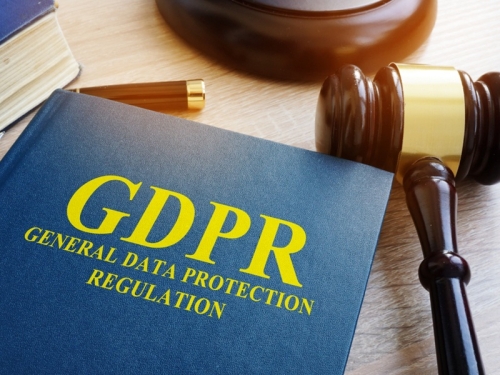 Quando la PA non può “inventarsi” una base giuridica per trattare i dati personali