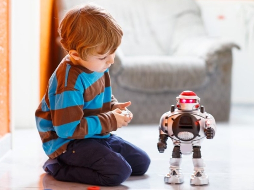 Smart toys con intelligenza artificiale: così i giocattoli per bambini raccolgono dati e sfidano la privacy