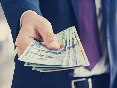 Colosso dell’e-commerce subisce una maxi violazione dei dati e chiede scusa ai propri clienti offrendo loro un risarcimento