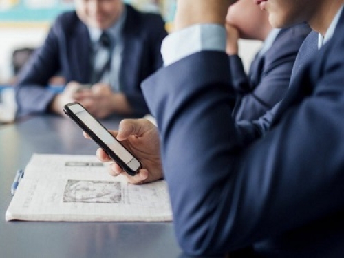 Con il trojan low cost chiunque può violare la vostra privacy spiandovi attraverso lo smartphone