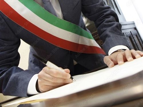 Se non sussiste la colpa grave per il sindaco, la responsabilità erariale delle sanzioni per violazioni della privacy va al funzionario dei procedimenti