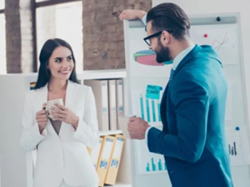 Quando l'amore entra in azienda: cosa può fare (e cosa no) il datore di lavoro per non violare la privacy dei dipendenti