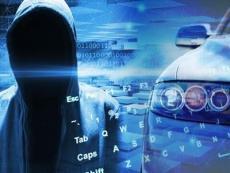 Gli hacker potrebbero spiare conversazioni dei passeggeri e conoscere posizione dell'auto
