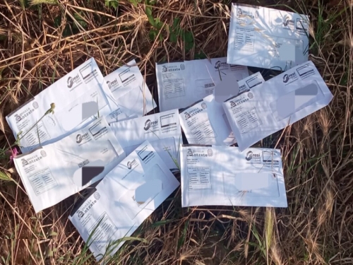 Tessere sanitarie non consegnate e abbandonate: dati sensibili alla mercè di tutti e privacy dei cittadini violata