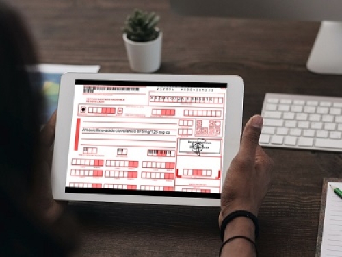 L’84% dei medici invia ricette e valuta esami clinici tramite WhatsApp, ma la metà di essi non si aggiorna su come tutelare la privacy dei pazienti