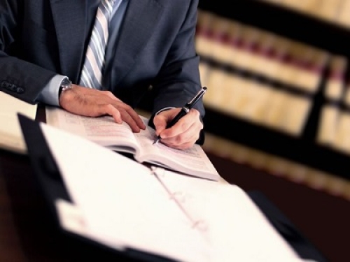 Necessario rispettare la privacy del condòmino moroso quando i suoi dati vengono comunicati al legale incaricato per il recupero del credito