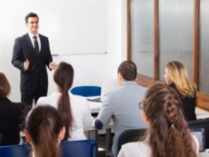 Uso indiscriminato di AI in azienda: la formazione dei dipendenti gioca un ruolo chiave per la compliance privacy