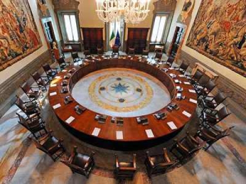 Consiglio dei Ministri: accesso al registro dei titolari effettivi limitato a soggetti antiriciclaggio, autorità, e privati con interesse legittimo