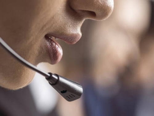 Telemarketing e frodi telefoniche, da Agcom numeri brevi a tre cifre per riconoscere le chiamate legittime
