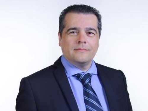 La banca che profila illecitamente i clienti non rispetta la privacy e perde la loro fiducia