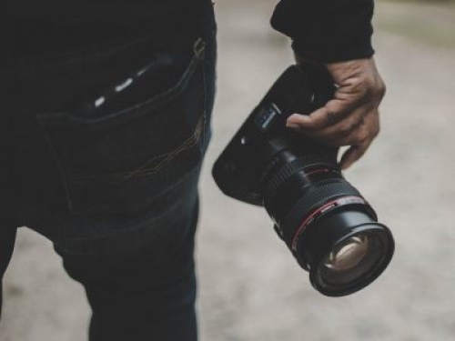 Garante Privacy ai media: evitare dannose esposizioni di minori in vacanza